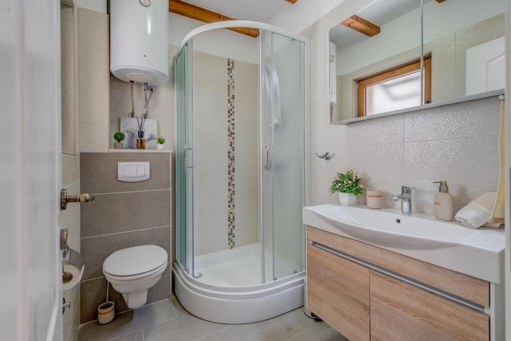 Diva 1,Stylish Old Town Studio Apartment Near Beach Split Exteriör bild